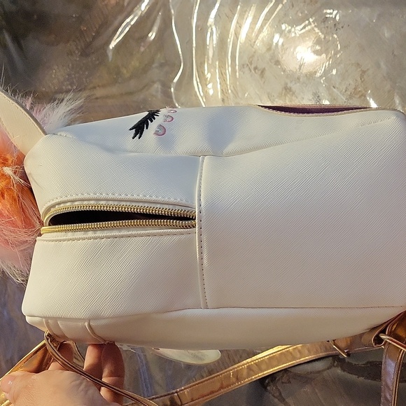 Unicorn backpack - Picture 4 of 7